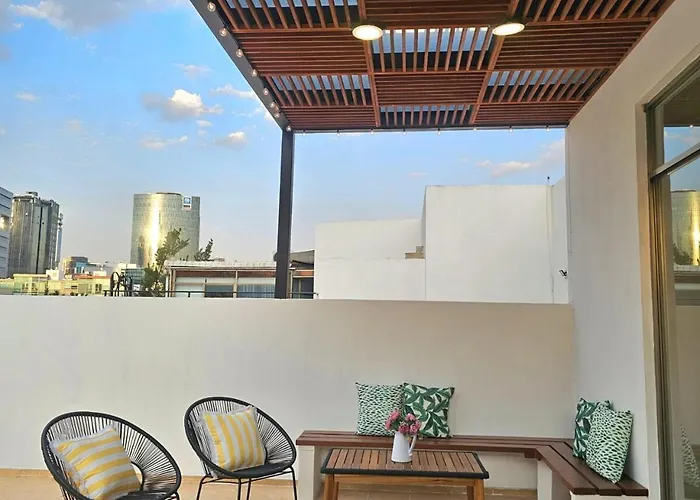 Penthouse In The Heart Of *